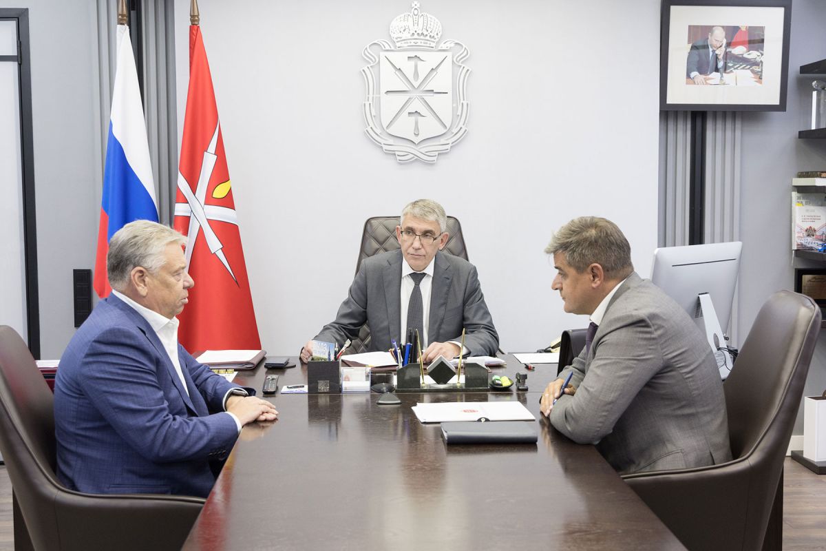 Дмитрий Миляев встретился с сенатором РФ Николаем Воробьевым Дмитрий Миляев встретился с сенатором РФ Николаем Воробьевым