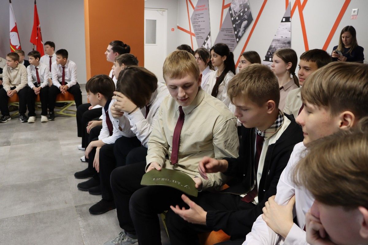 В школе № 2 для старшеклассников провели Урок мужества В школе № 2 для старшеклассников провели Урок мужества