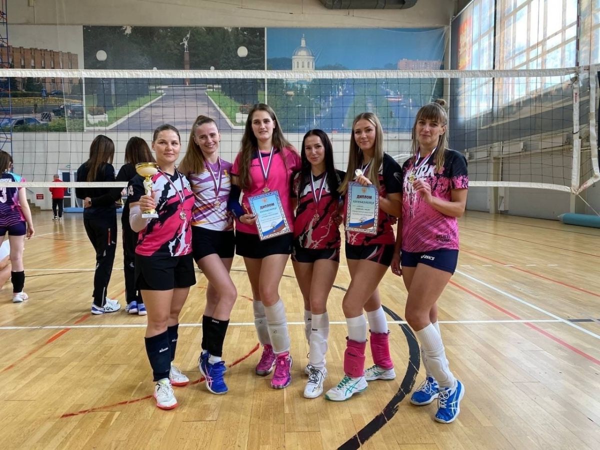 Дончане стали вторыми в турнире по волейболу среди женских команд в Коломне Дончане стали вторыми в турнире по волейболу среди женских команд в Коломне