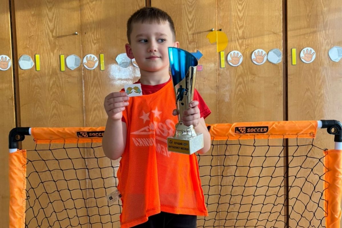 В детском саду № 27 чествовали юного футболиста В детском саду № 27 чествовали юного футболиста