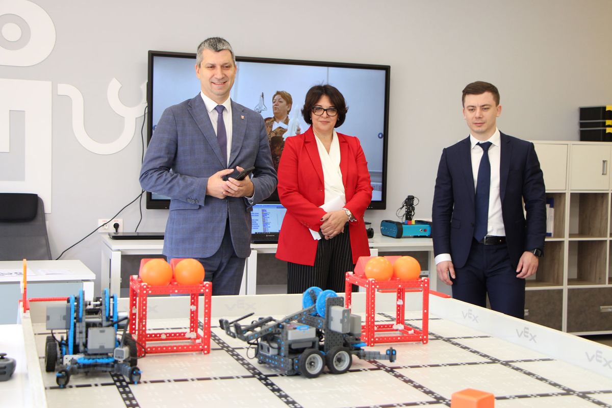 В Тульской области прошло пленарное заседание августовского педсовета В Тульской области прошло пленарное заседание августовского педсовета