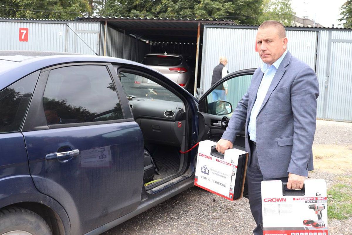 Еще один гуманитарный груз отправился из Донского в зону СВО Еще один гуманитарный груз отправился из Донского в зону СВО