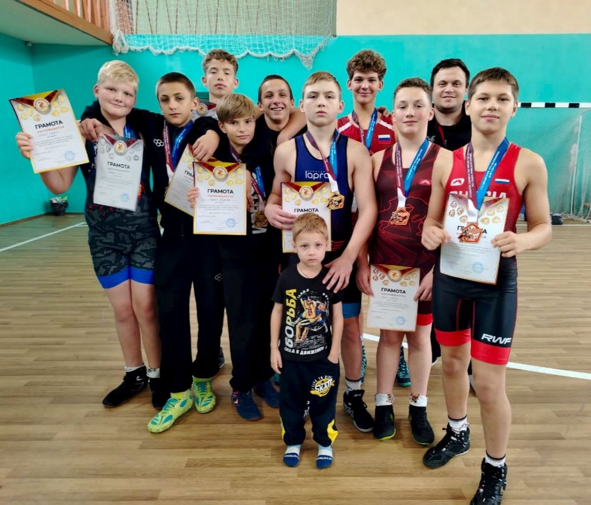 Донские борцы отлично выступили в Туле Донские борцы отлично выступили в Туле