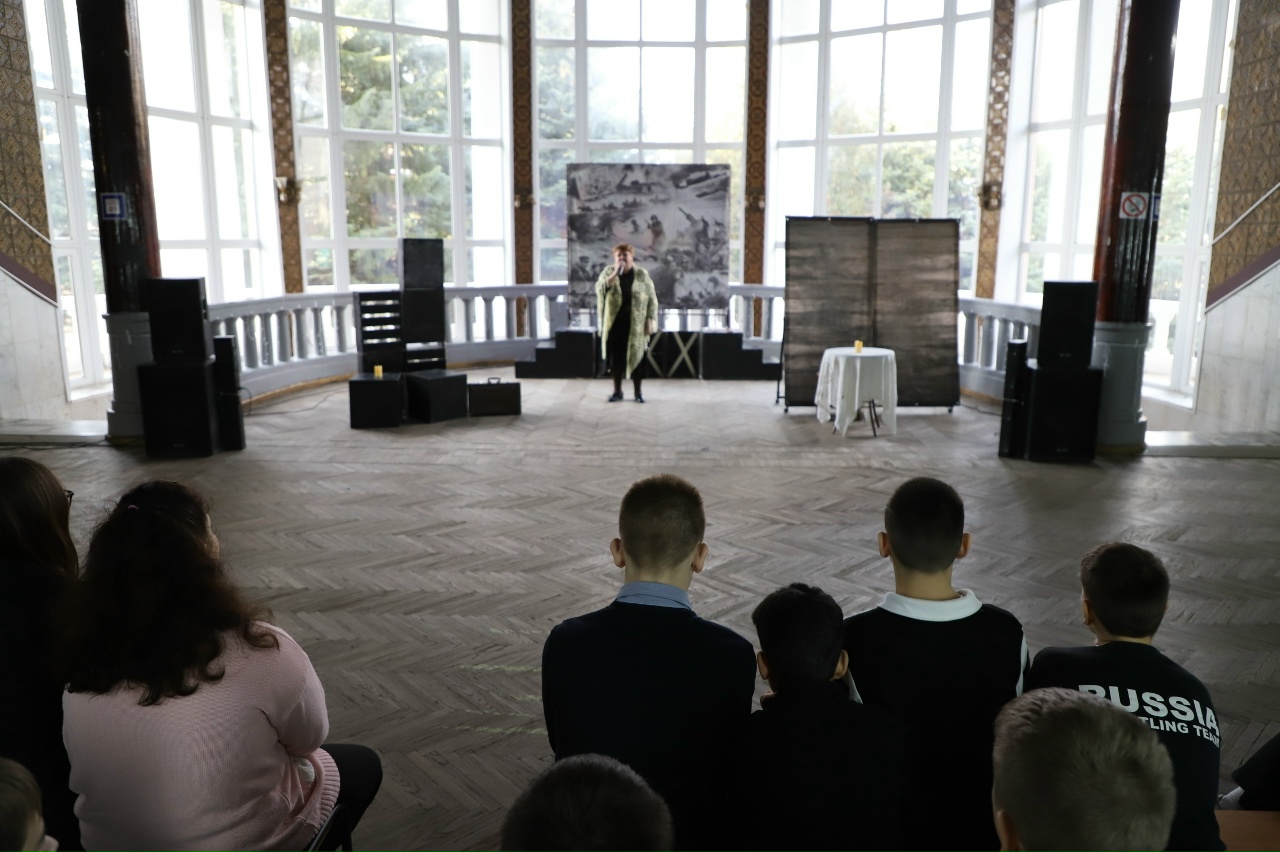 В Центре культуры и досуга почтили память героев Великой Отечественной войны В Центре культуры и досуга почтили память героев Великой Отечественной войны