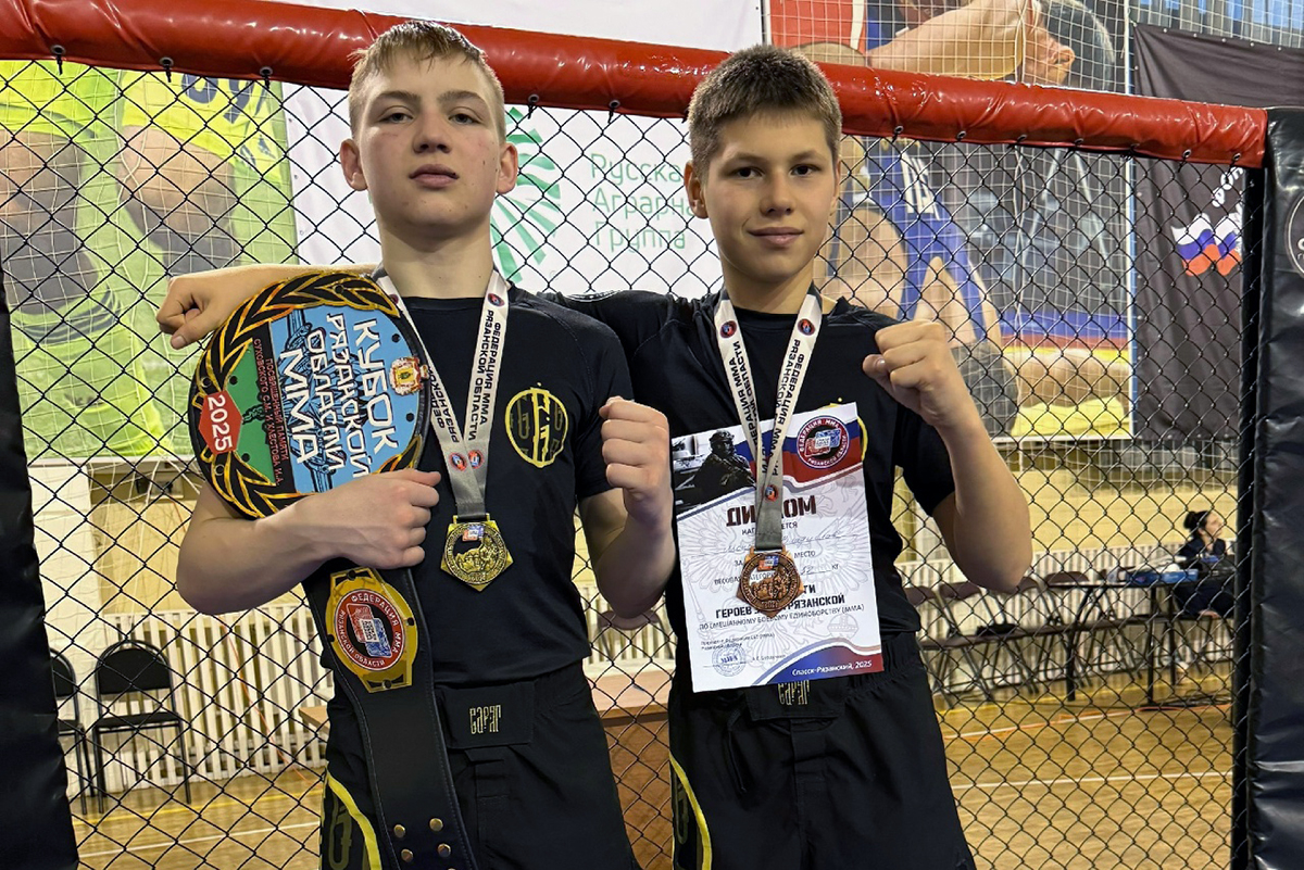 Донской борец завоевал чемпионский пояс