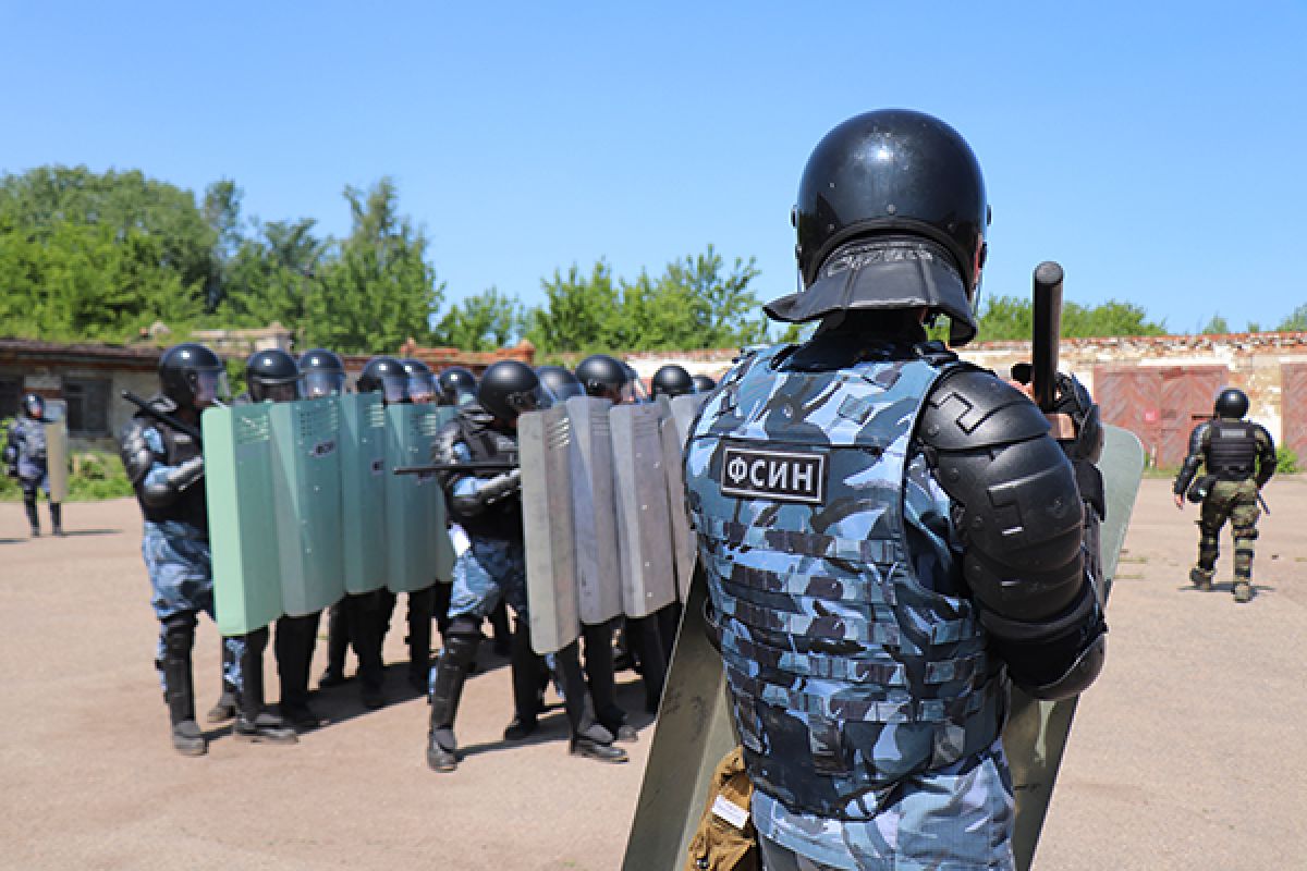 В донской колонии №5 прошли тактико-специальные учения В донской колонии №5 прошли тактико-специальные учения