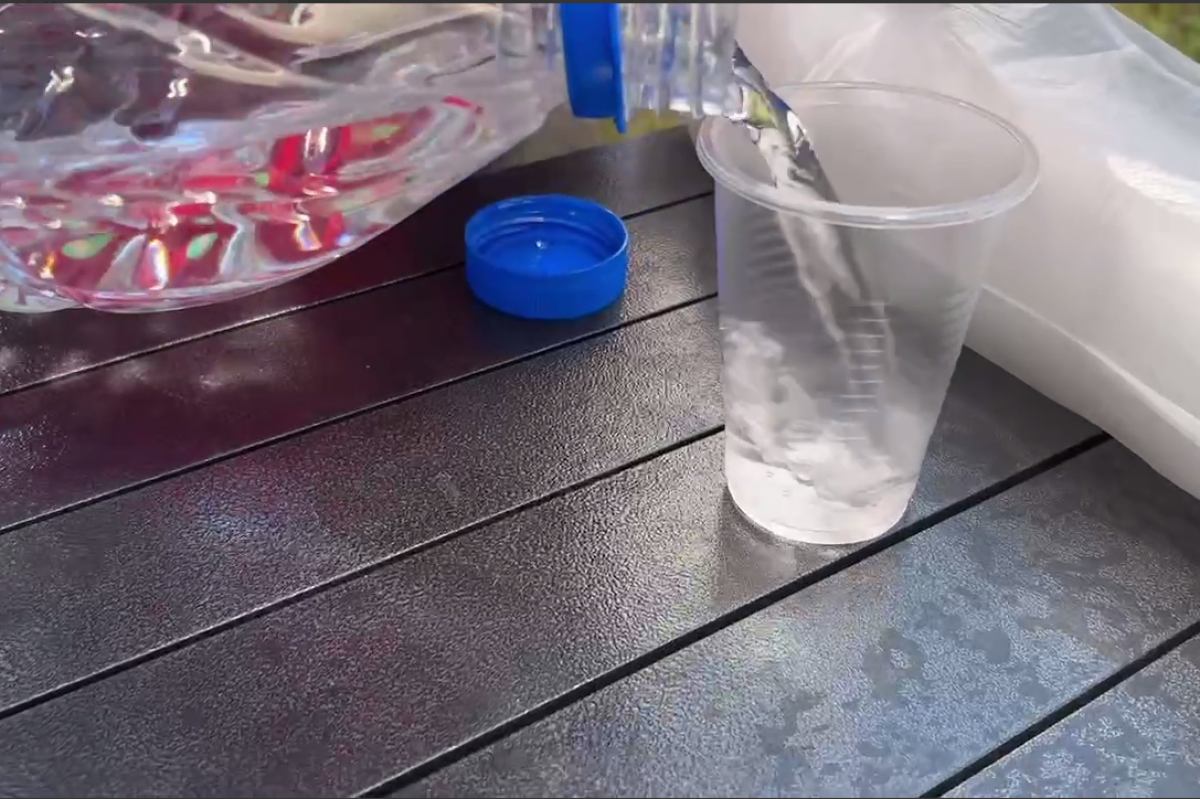 В Донском бесплатно раздают воду В Донском бесплатно раздают воду