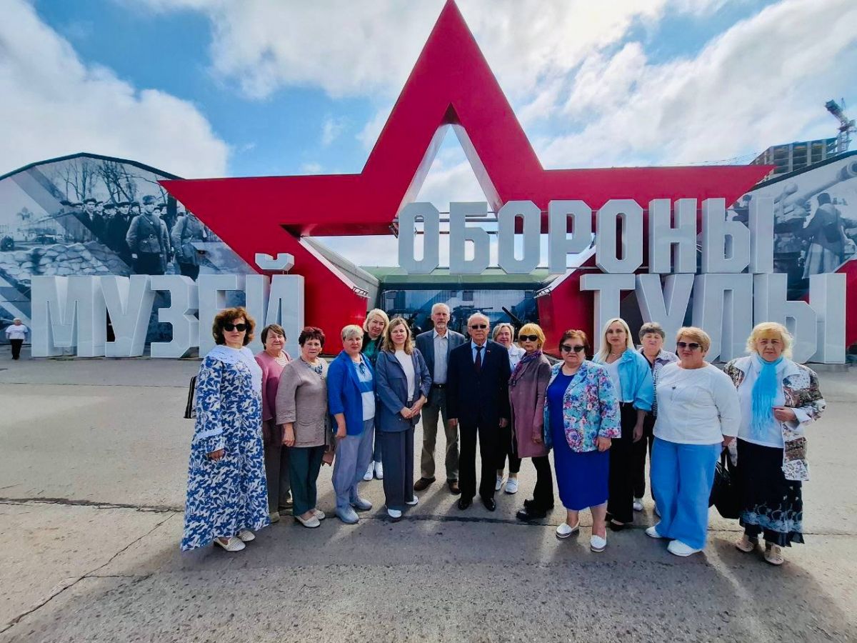 Елена Гребнева провела экскурсию для ТОС Донского Елена Гребнева провела экскурсию для ТОС Донского