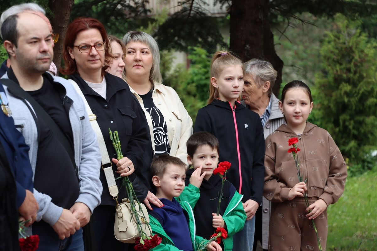 В Северо-Задонске прошла Всероссийская акция «Минута молчания» В Северо-Задонске прошла Всероссийская акция «Минута молчания»