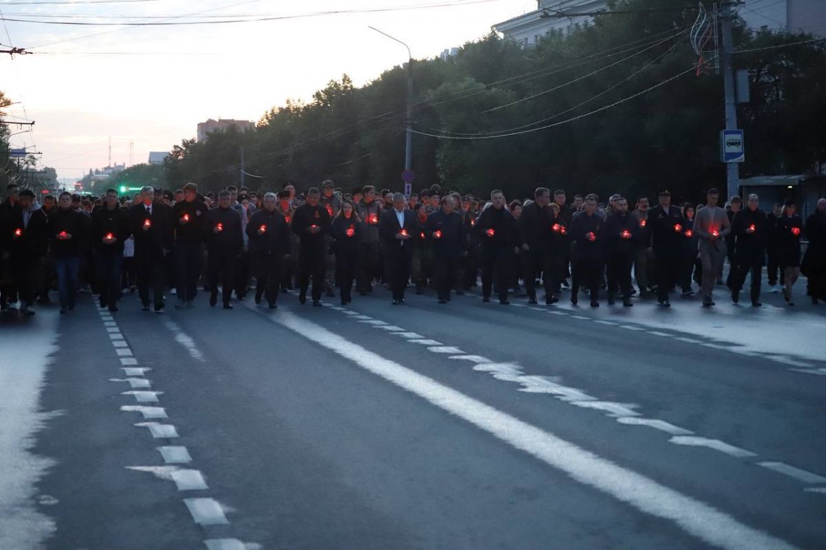 Жители Тулы зажгли свечи в память о погибших в годы Великой Отечественной войны