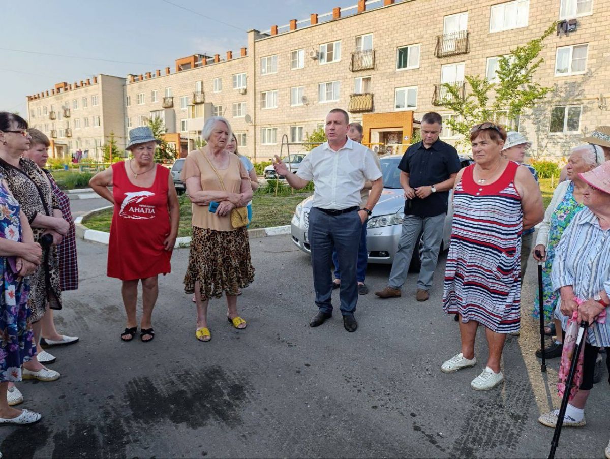 Сергей Кулик встретился с жителями Сергей Кулик встретился с жителями
