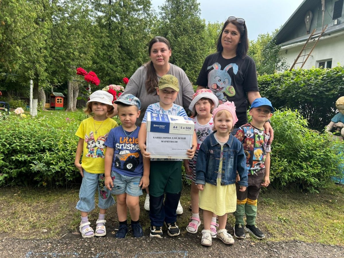 Дончане собрали для юных мариупольцев канцтовары Дончане собрали для юных мариупольцев канцтовары