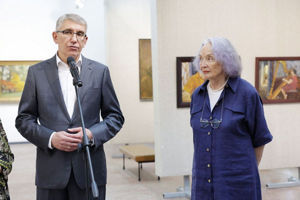 В Туле открылась масштабная выставка работ художника-монументалиста Евгения Данилевского В Туле открылась масштабная выставка работ художника-монументалиста Евгения Данилевского