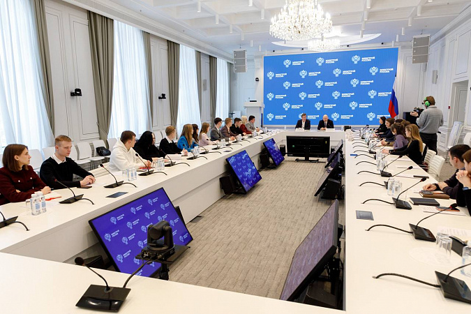Молодежный совет Правительства Тульской области обсудил совместные проекты с Молодежным советом Минстроя России Молодежный совет Правительства Тульской области обсудил совместные проекты с Молодежным советом Минстроя России
