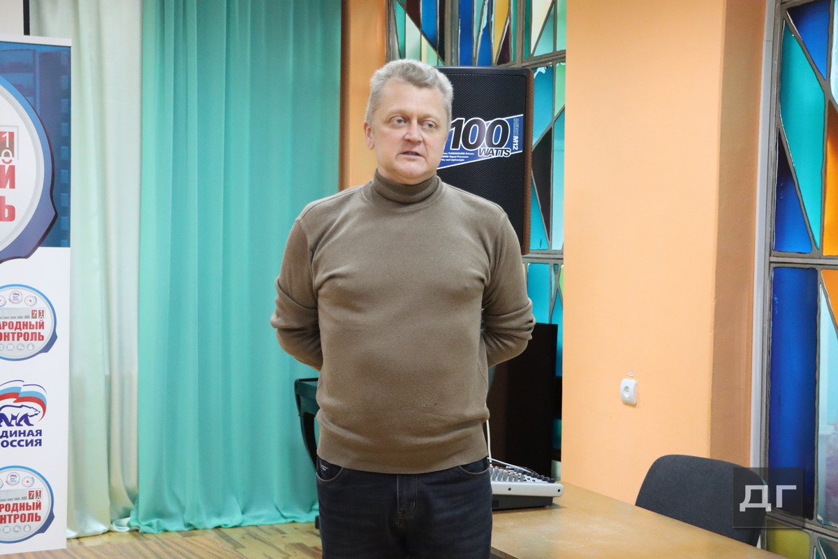 Главный медик Донского рассказал активу города о ходе ремонта медучреждений