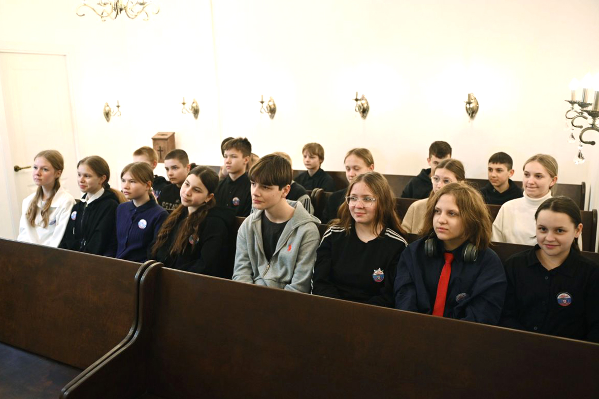 Школьники из Донского освоили основы работы гида в рамках проекта «Туристический класс» Школьники из Донского освоили основы работы гида в рамках проекта «Туристический класс»