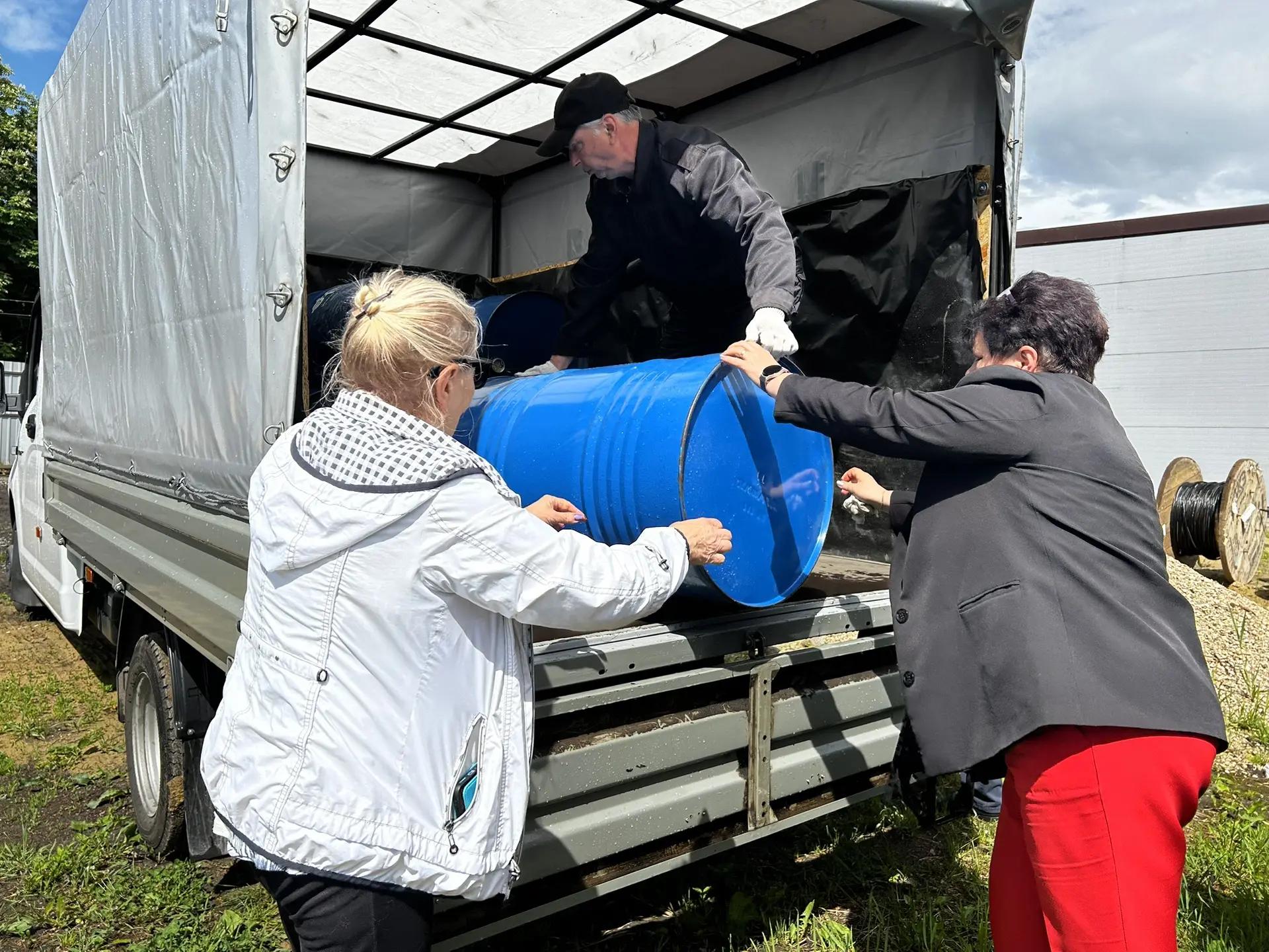 Из Донского нашим защитникам отправили помощь по инициативе жительницы города