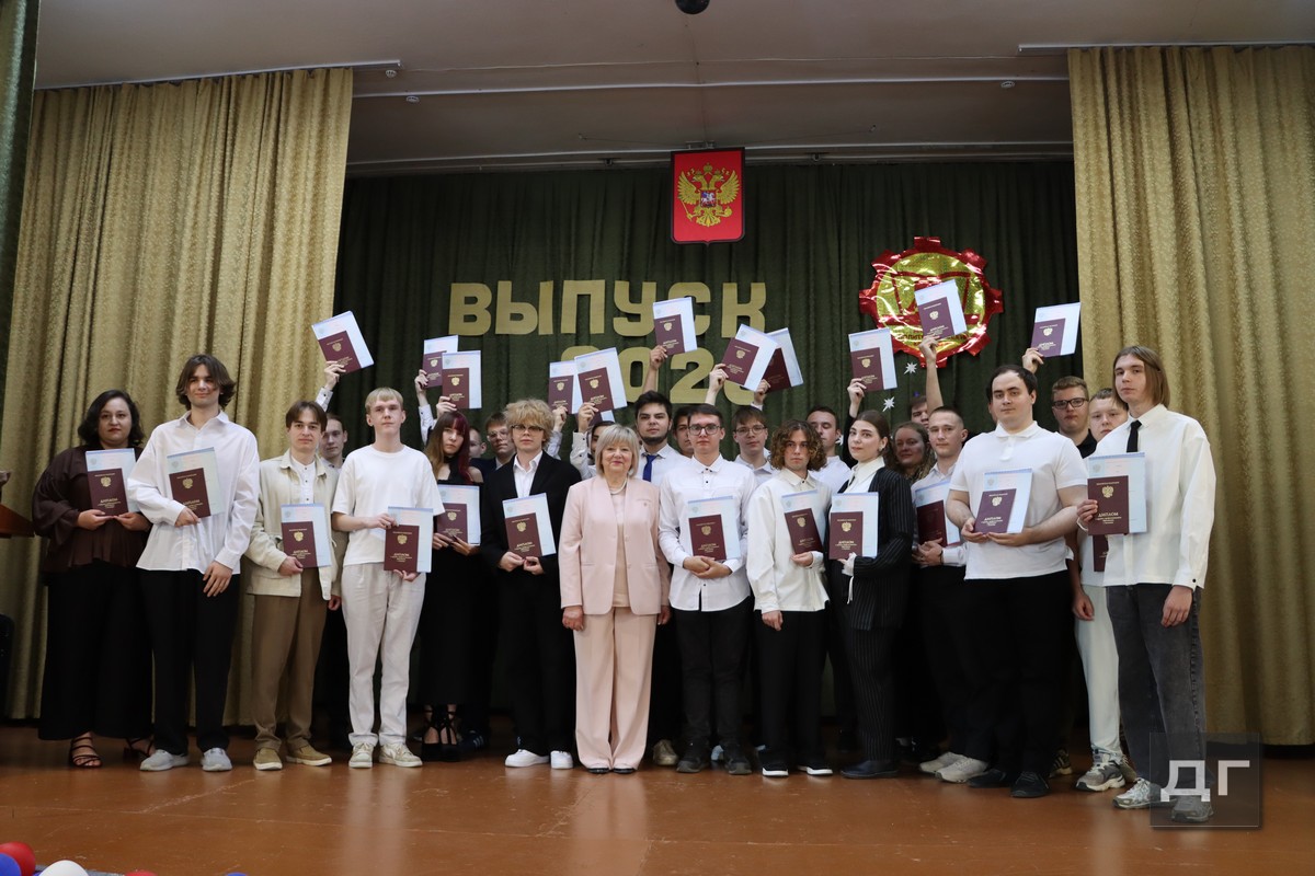 Донской политехнический колледж покинул 401 выпускник