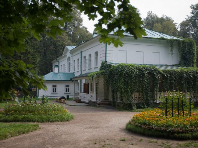 103 года назад основан Государственный музей-усадьба Льва Толстого «Ясная Поляна»