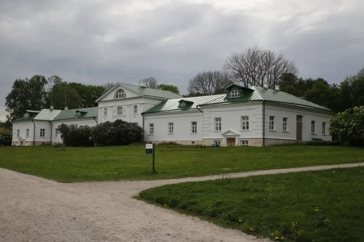 104 года назад основан Государственный музей-усадьба Льва Толстого «Ясная Поляна» 104 года назад основан Государственный музей-усадьба Льва Толстого «Ясная Поляна»