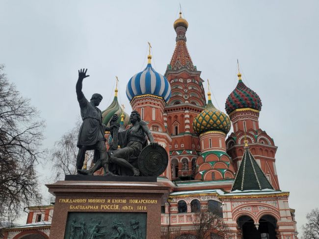206 лет назад на Красной площади открыли памятник Минину и Пожарскому
