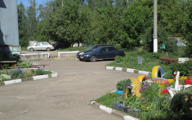 В Донском начались работы по благоустройству дворов в мкр. Новоугольном