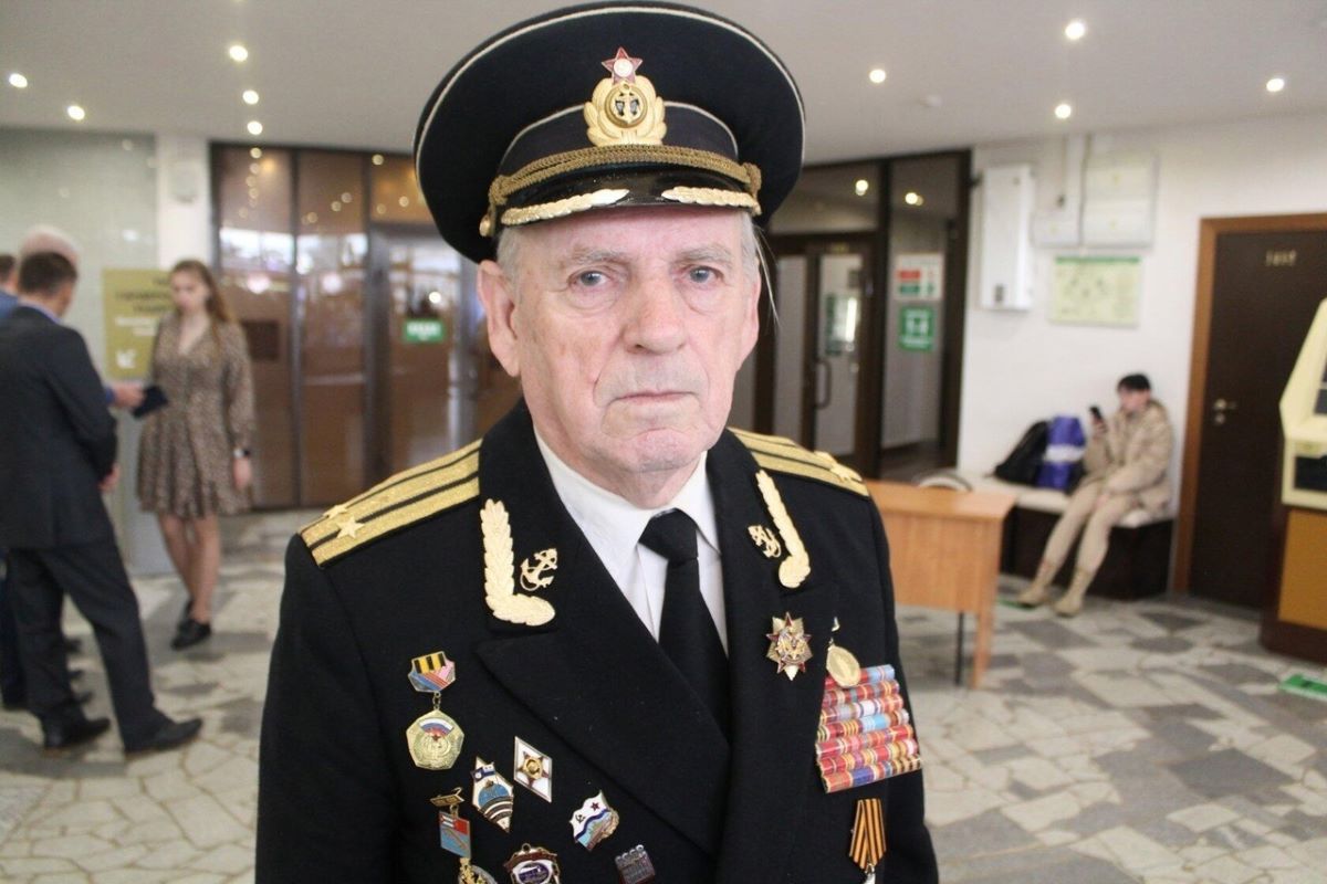 Борис Успенский: «Мы должны оказывать поддержку и контрактникам, и членам их семей» Борис Успенский: «Мы должны оказывать поддержку и контрактникам, и членам их семей»