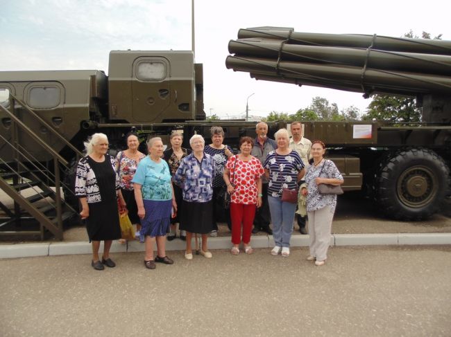 Пожилые дончане посетили с экскурсией Тульский государственный музей оружия