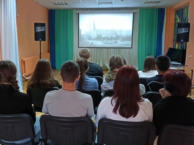 Дончане прослушали лекцию о Московском Кремле
