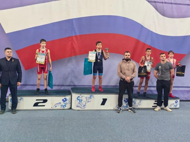 Братья-борцы из Донского завоевали две медали в Московской области