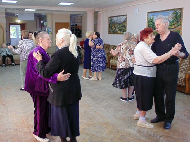 Дончане старшего поколения окунулись в мир танца