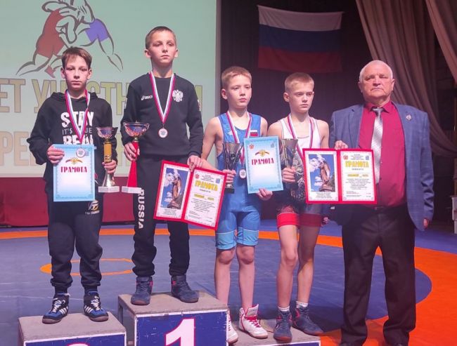 Юные донские борцы привезли из Рязанской области две медали