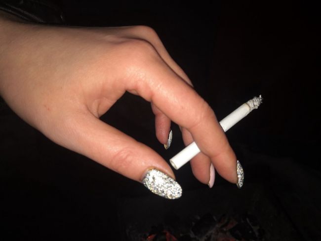 Чем опасно курение вейпов и электронных сигарет