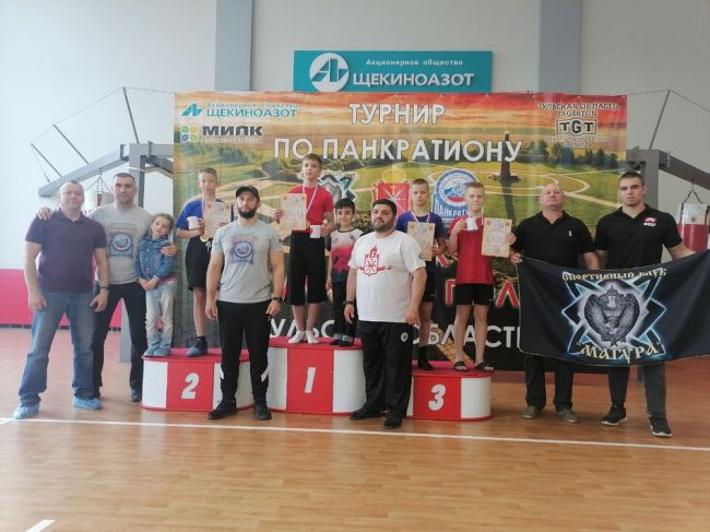Дончане завоевали на турнире по панкратиону медали всех достоинств