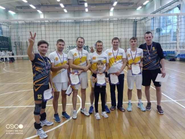 Донские волейболисты отлично сыграли в Новомосковске