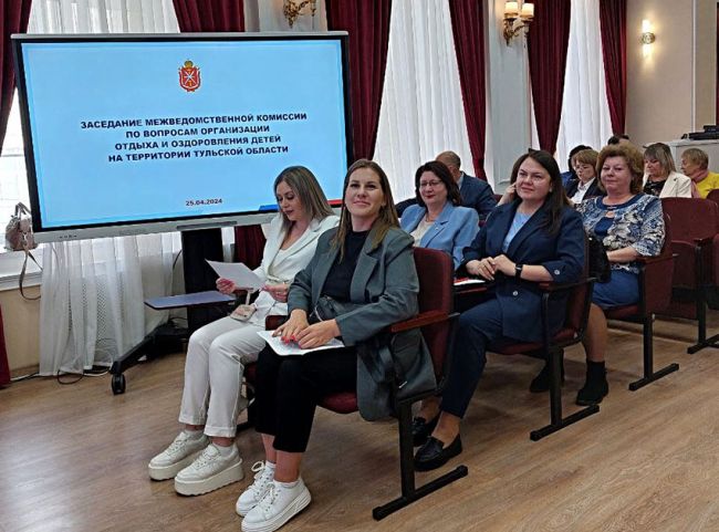 Елена Гребнева приняла участие в МВК по детской оздоровительной кампании