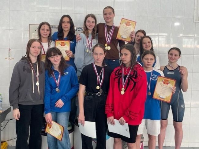 Дончане отлично проплыли на открытом турнире в Новомосковске