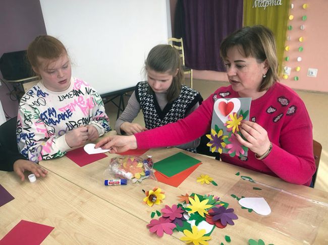 Особенные ребята сделали подарки для своих мам и бабушек Особенные ребята сделали подарки для своих мам и бабушек