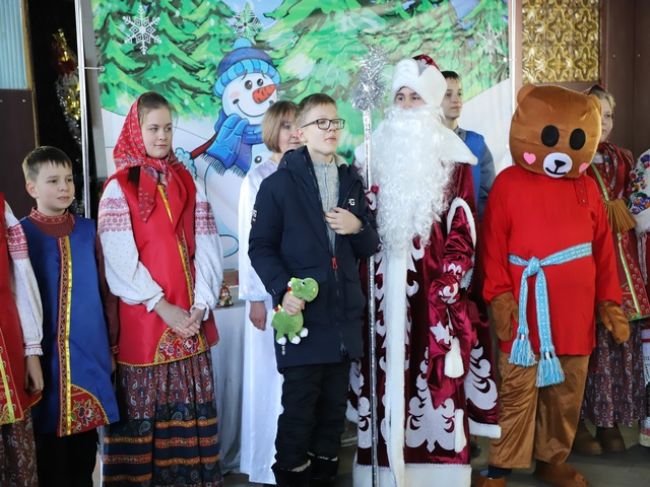 Северозадонцы собрались на рождественские посиделки