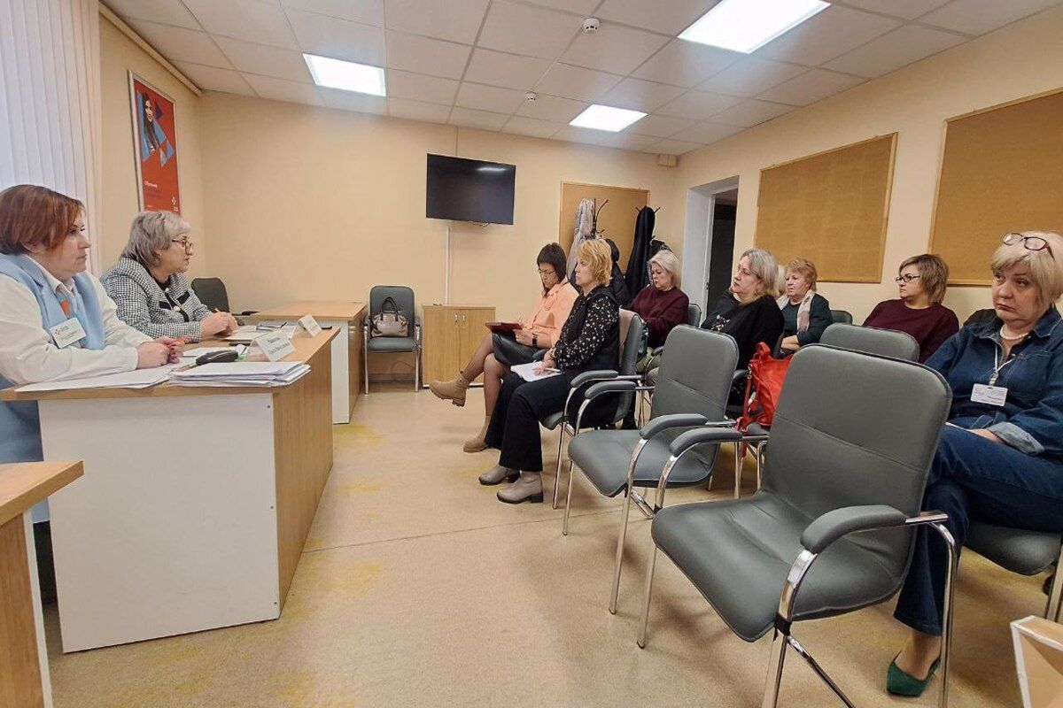 В Донском обсудили трудоустройство подростков в летний период В Донском обсудили трудоустройство подростков в летний период