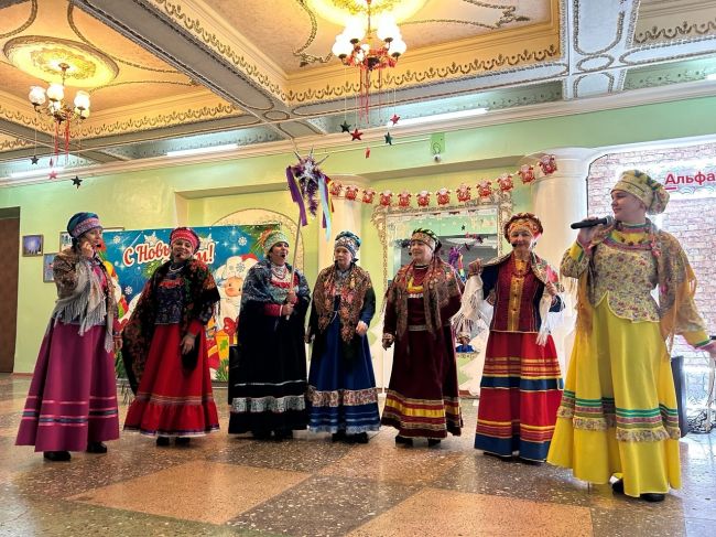 Дончан познакомили со святочными традициями