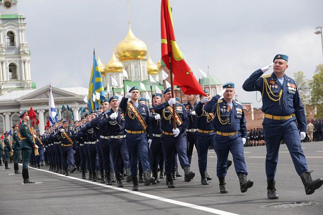 В оружейной столице прошел военный парад, посвященный Дню Победы