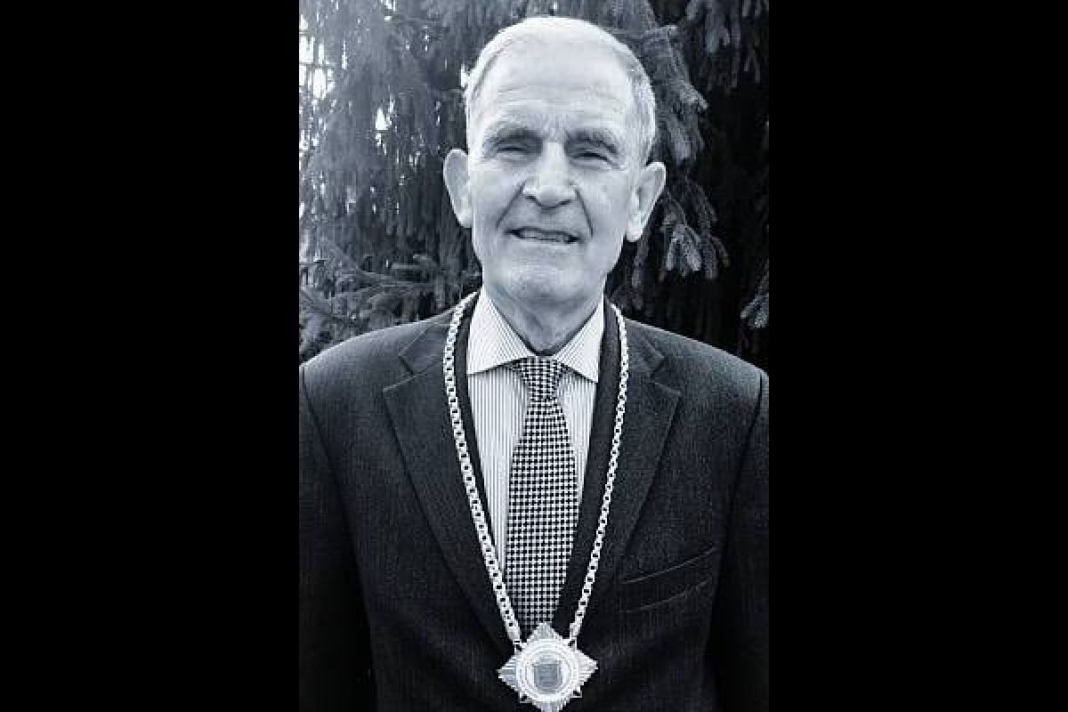 Умер Почетный гражданин Тульской области Евгений Михайлович Давыдов Умер Почетный гражданин Тульской области Евгений Михайлович Давыдов