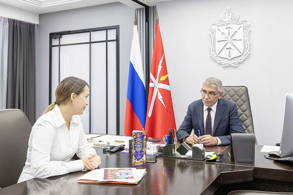 Дмитрий Миляев обсудил с руководителем Тульского цирка подготовку к осенне-зимнему сезону Дмитрий Миляев обсудил с руководителем Тульского цирка подготовку к осенне-зимнему сезону