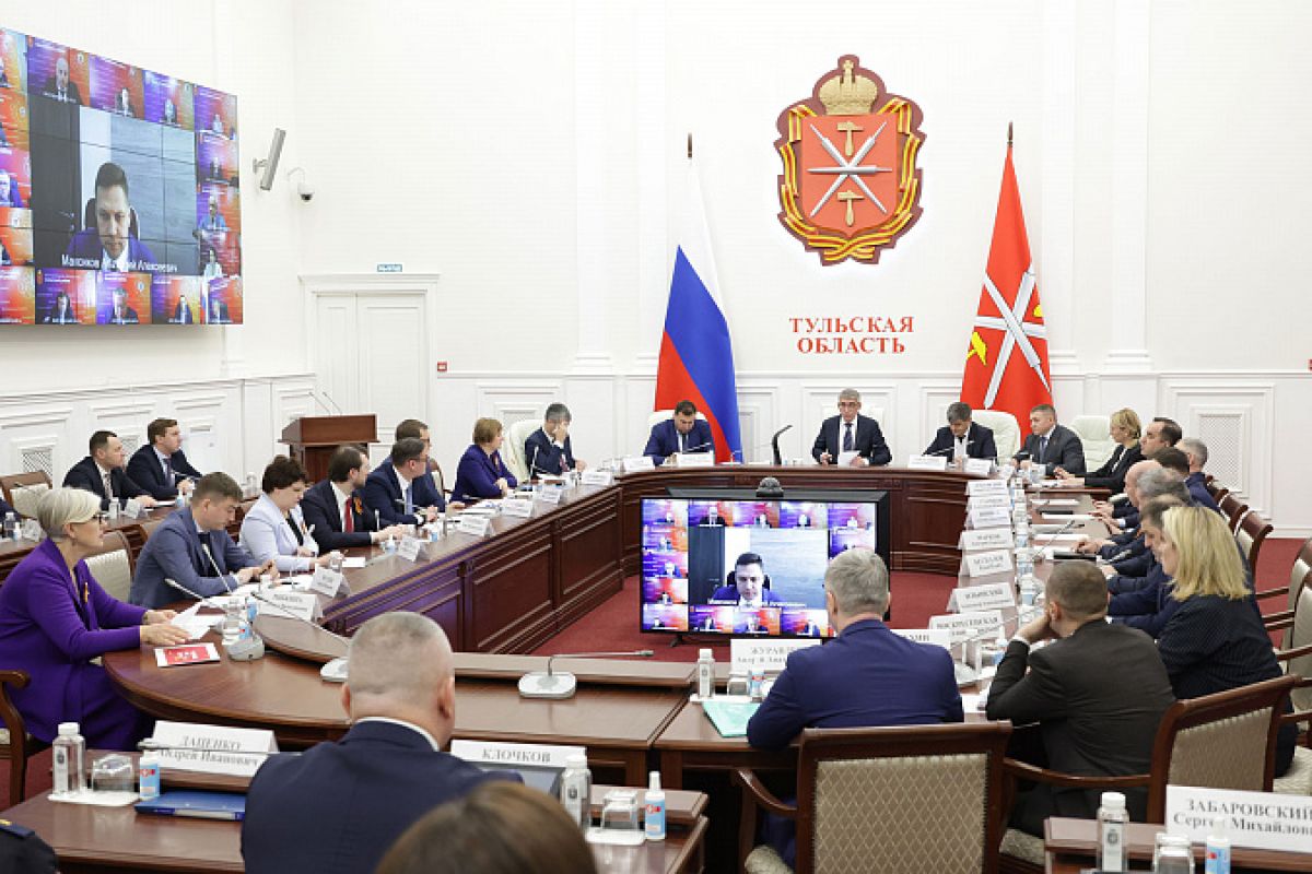 В Тульской области оперативно устраняют последствия атак БПЛА В Тульской области оперативно устраняют последствия атак БПЛА