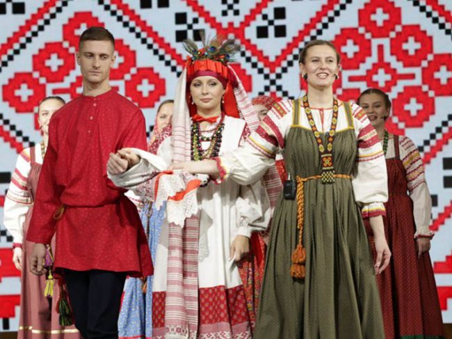 На главной сцене выставки-форума «Россия» прошла свадьба в народных традициях Тульской области