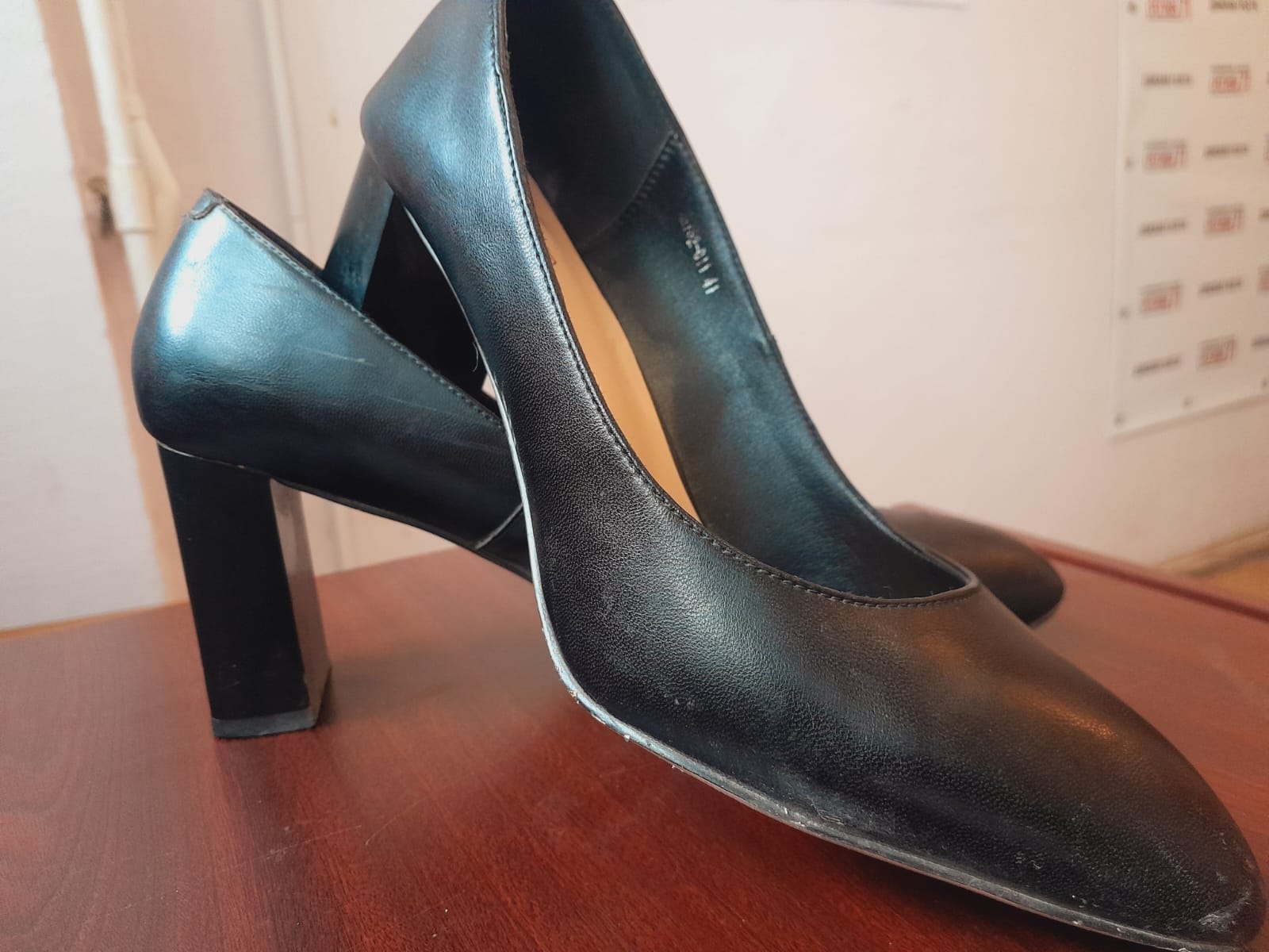 Роспотребнадзор рассказал о гарантийных сроках при покупке сезонной обуви и правах потребителя Роспотребнадзор рассказал о гарантийных сроках при покупке сезонной обуви и правах потребителя