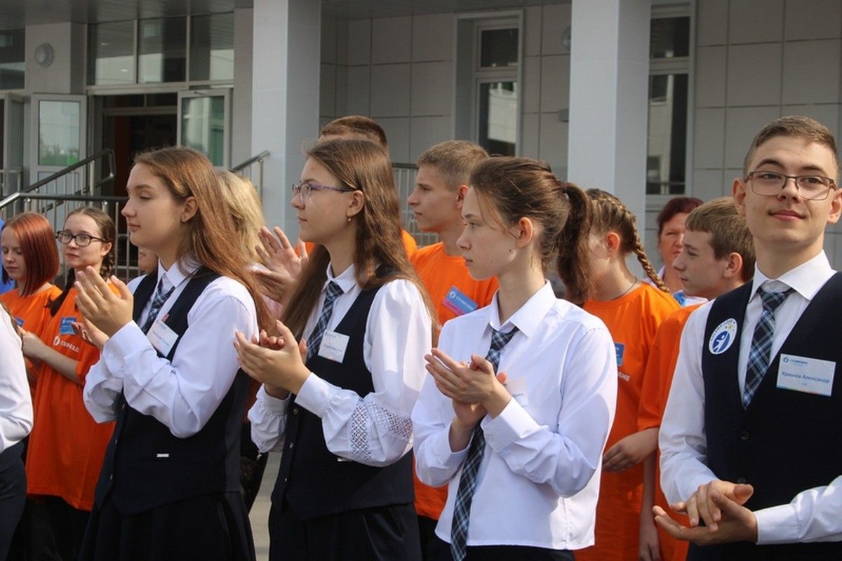 В Тульской области 24 мая последний звонок прозвенит для более чем 5 тысяч выпускников 11-х классов В Тульской области 24 мая последний звонок прозвенит для более чем 5 тысяч выпускников 11-х классов