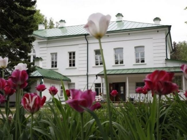 VII Театральный фестиваль «Толстой» пройдет в музее-усадьбе «Ясная Поляна» с 7 по 9 июля