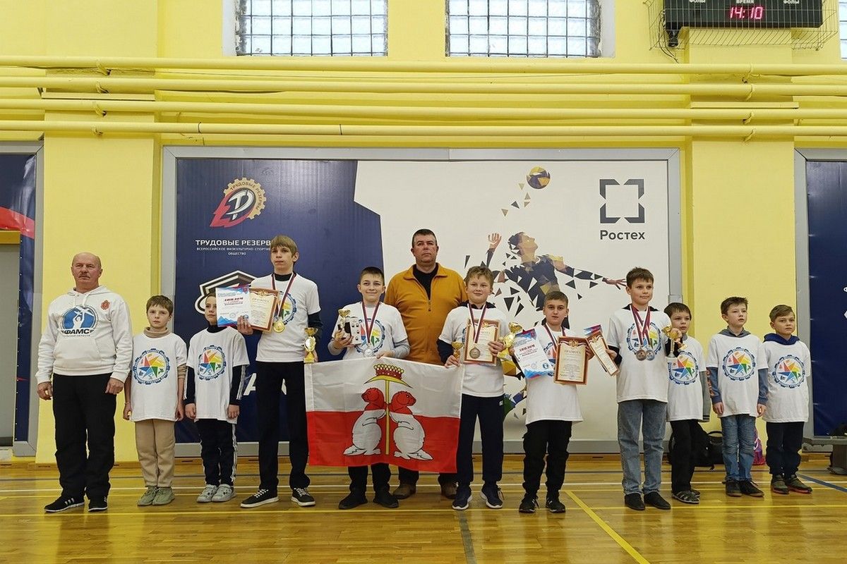 Донские авиамоделисты блестяще выступили на соревнованиях Донские авиамоделисты блестяще выступили на соревнованиях